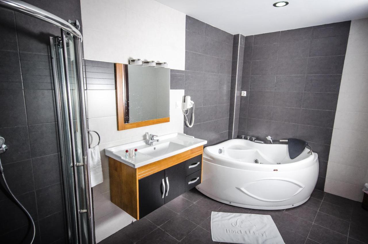 Hotel El Bey Constantine Buitenkant foto